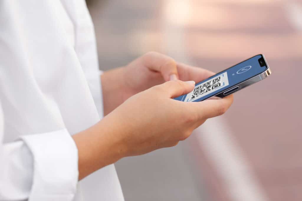 How to Choose an eUICC eSIM